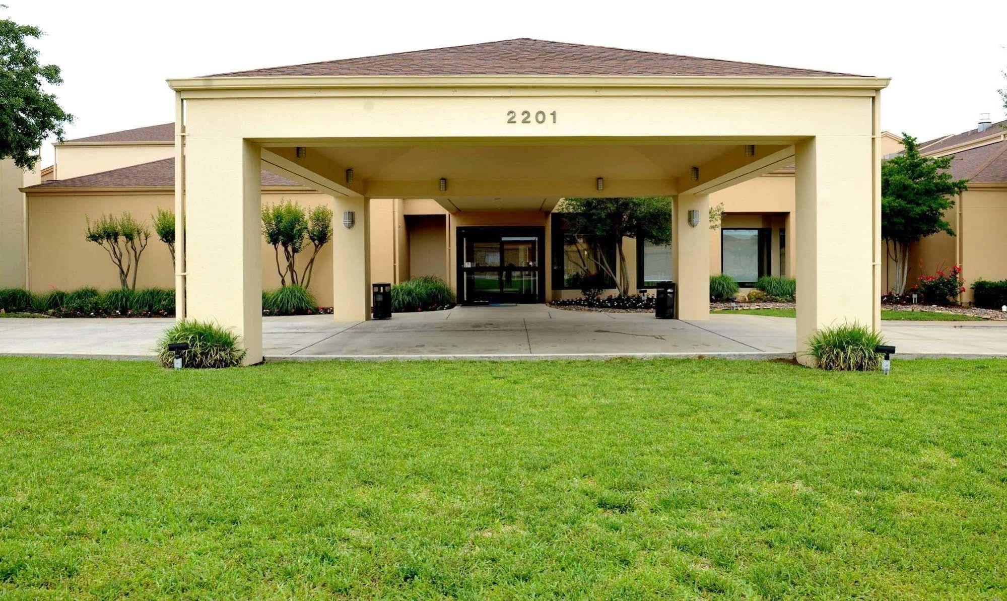 Courtyard By Marriott Dallas-Fort Worth/Bedford Exterior foto